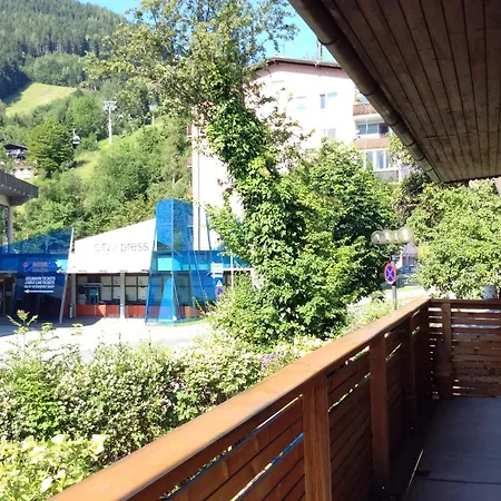 Cityxpress Zell Am 滨湖采尔